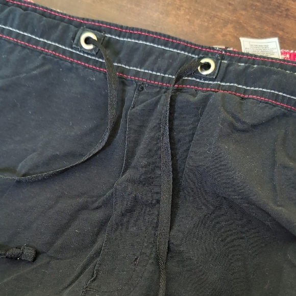 Just My Size Women's Black Cargo Shorts Shaped Fit 3x Vintage Colorful Waistband - Picture 8 of 8